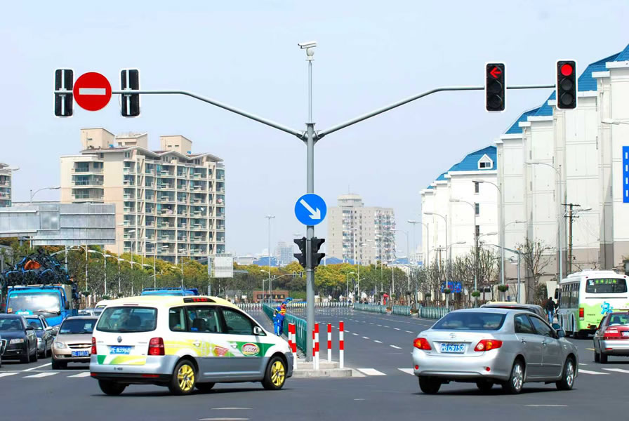 Traffic Signal Mast
